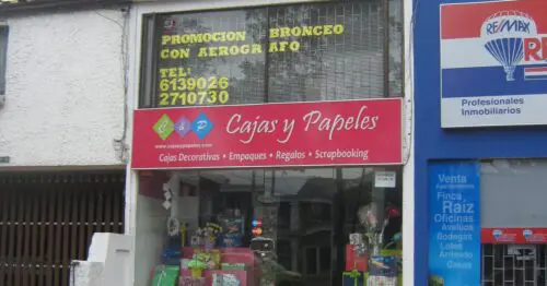 CAJAS Y PAPELES CAJAS Y PAPELES